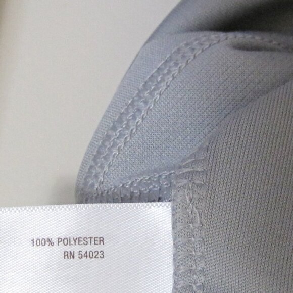 Old Navy Gray Long Sleeve Tee - Picture 7 of 8